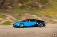 Bugatti Chiron na kolech Vossen Forged LC2-C1